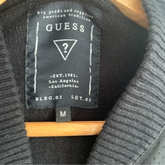 GUESS men's black light jacket Size M - Picture 3 of 16
